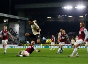 伯恩利客场失利，主教练要求球员反思的简单介绍