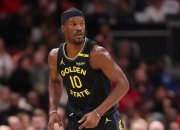 威金斯爆发新星，雄鹿刷新纪录，复出首战轰40分球队迎来希望！