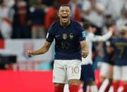 法国队中场核心受伤，困扰世界杯备战